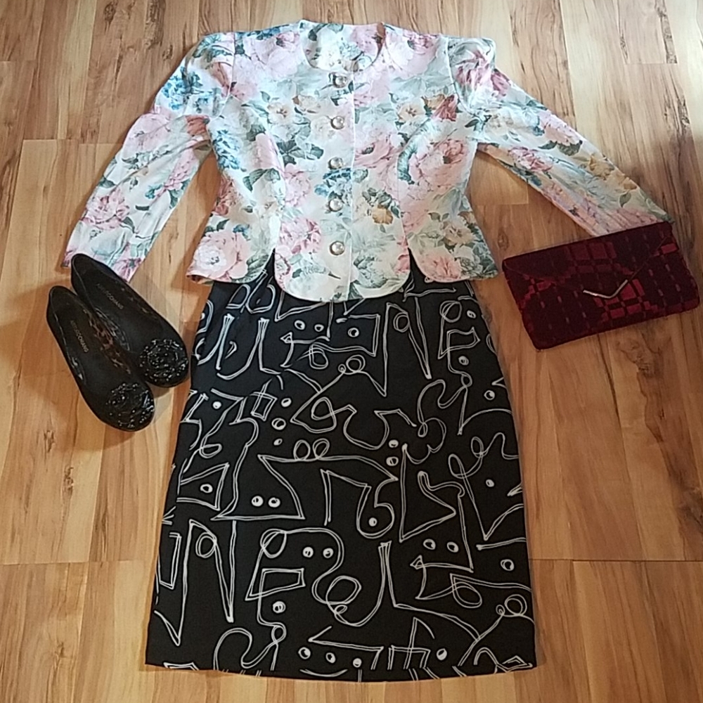 Vintage 80s 90s Floral Scalloped Blazer